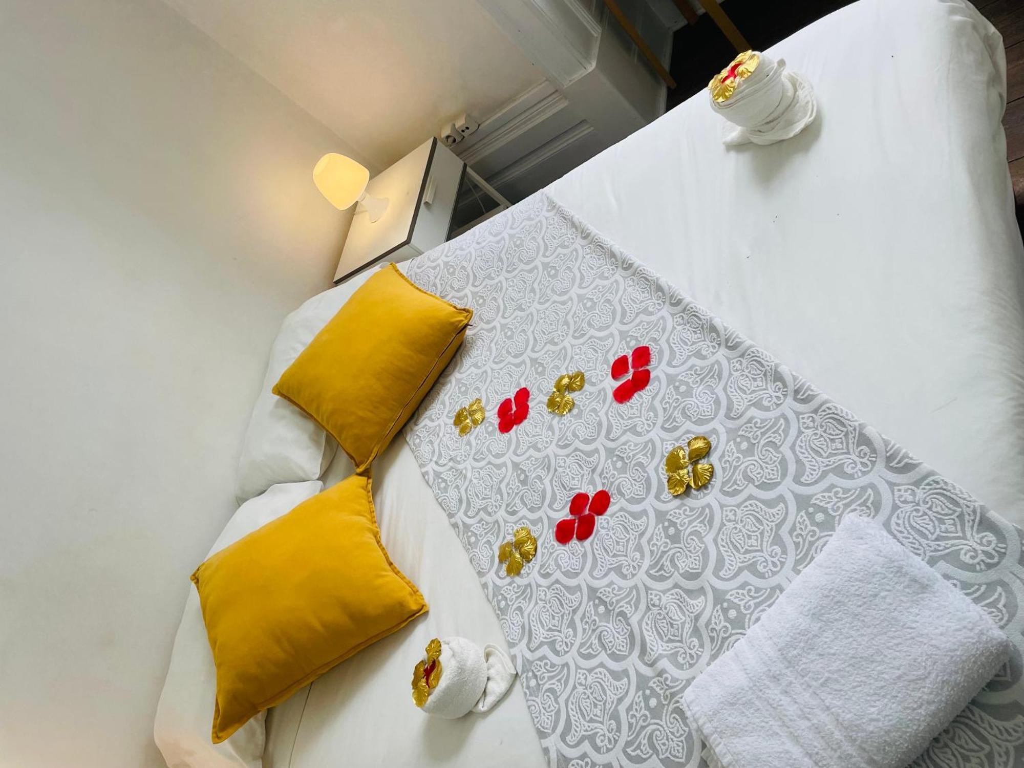 Ww Hostel & Suites Coimbra Exterior photo